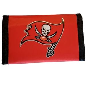 NEW Tampa Bay Bucs Wallet